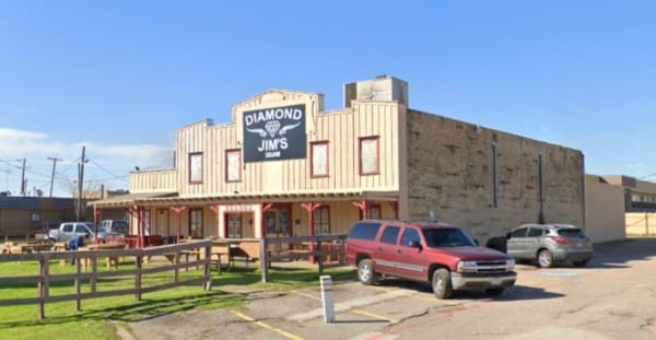 Arlington, TX - One Man Dead, One Injured After Shooting at Diamond Jim's Saloon