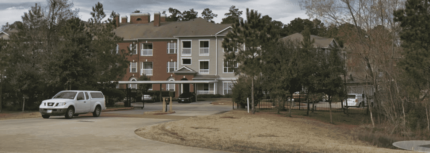 The Plantation of the Woodlands Apartment Complex
