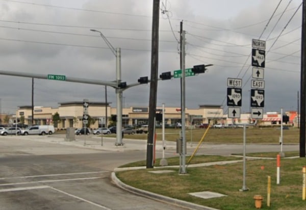 attorney-commentary-one-killed-when-semi-runs-red-light-at-fm-359-in