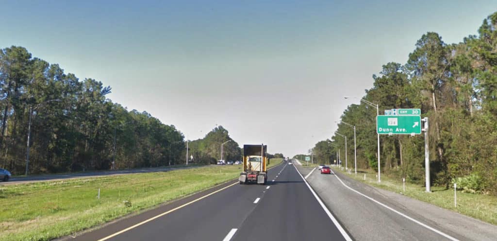 Jacksonville, Florida - Seven Injuries Result From Accident Involving 3 Semi-Trucks On I-295