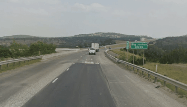 Kendall County, TX - Texas I-10 Crash Near Kendall County Kills 23-Year-Old Woman and Two Young Boys