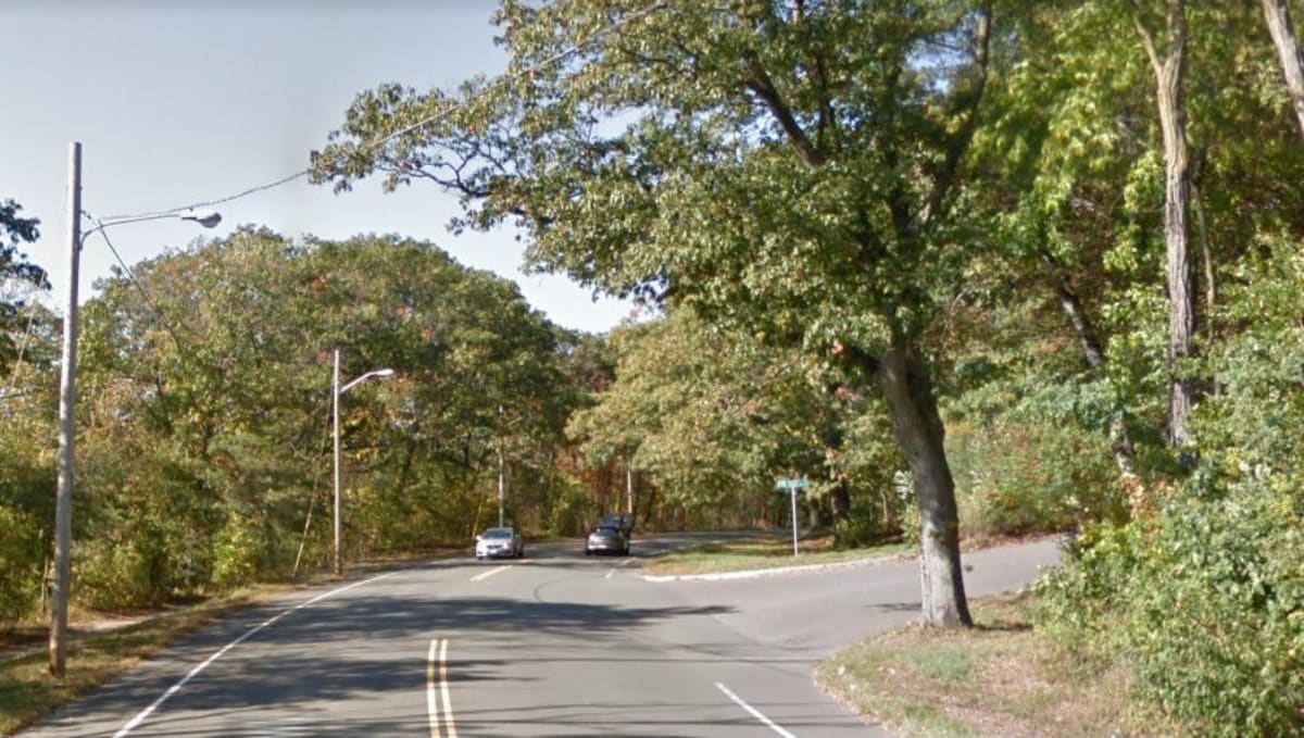 Mystic Valley Parkway and Pine Ridge Road