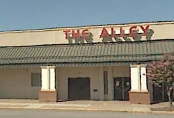 Newport News, VA - Stabbing at The Alley Nightclub Leaves One Injured
