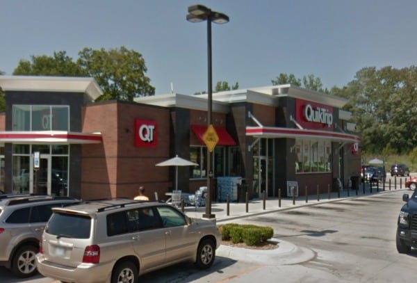 Riverside, MO - Shooting at Quik Trip Gas Station Leaves One Dead