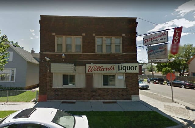 Willard's Liquors in Saint Paul