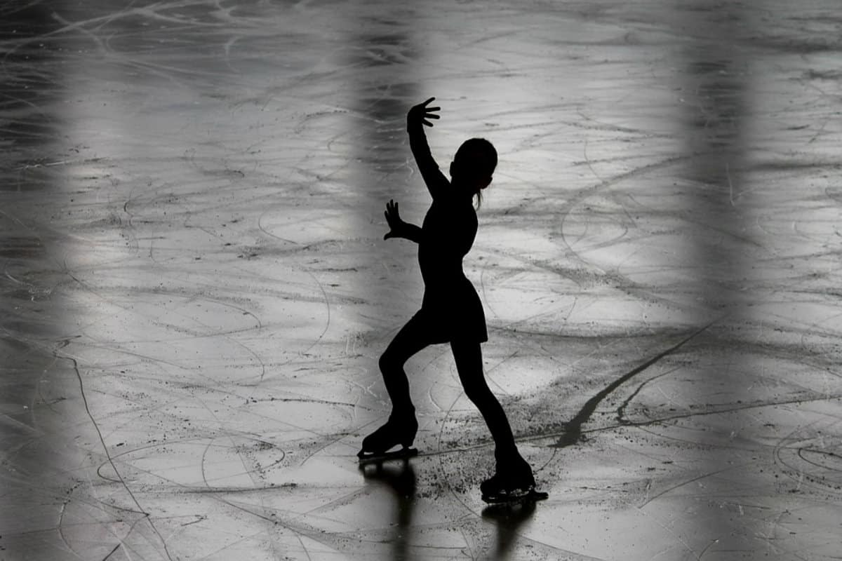 figure skater silhouette